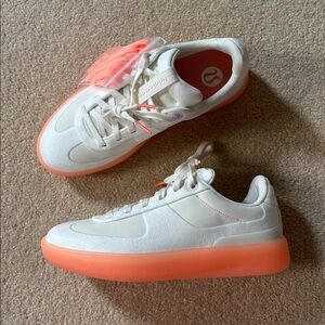 🆕 Lululemon Cityverse sneaker - White / Juicy Peach